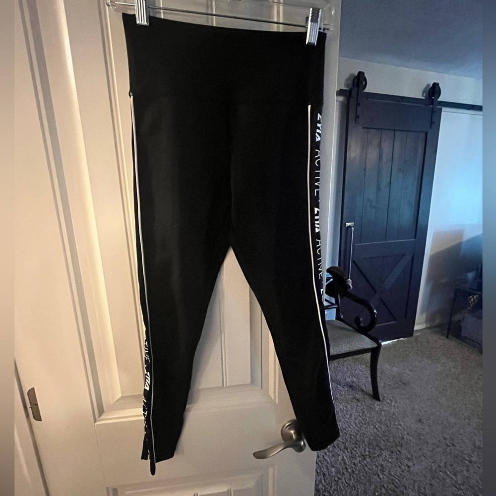 Zyia Active Black Leggings with zyia Active down the sides in white, size 4 - Picture 3 of 8